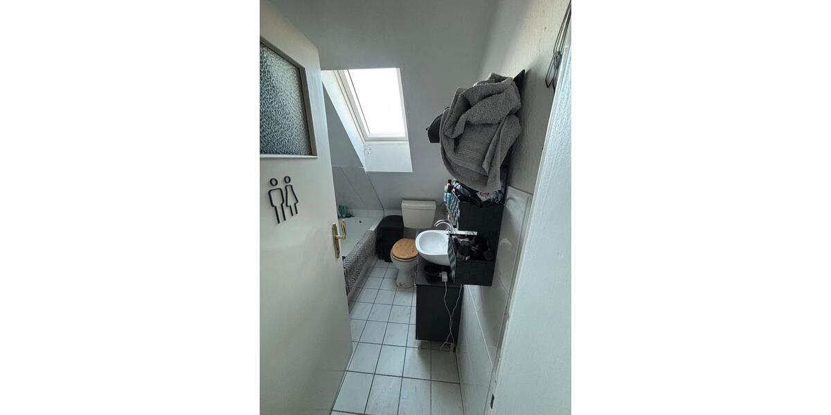 Dachgeschoßwohnung Solingen Wald - 2 Zimmer, 55 m&sup2;, 465&euro; | Angebot:25448263