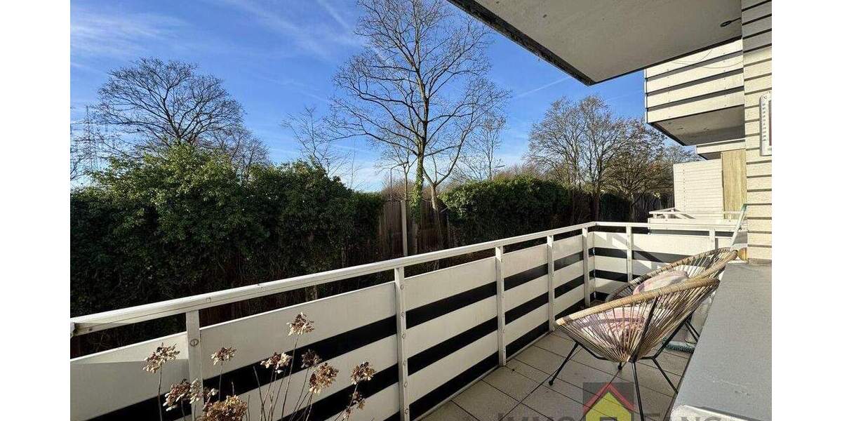 Sonnige Eigentumswohnung mit zwei Balkonen und großer Terrasse in Düsseldorf-Eller 3 zimmer