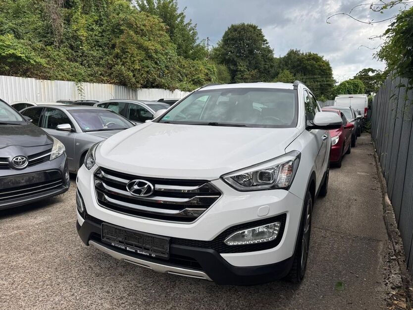 Hyundai SANTA FE 276.000 km 9.500 € Essen 45143