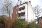URDENBACH ALTBAU BEZUGSFREI KAMIN PARKETT GROßE KÜCHE GROßES BAD GROßER BALKON + 50 QM SPITZBODEN 3 zimmer