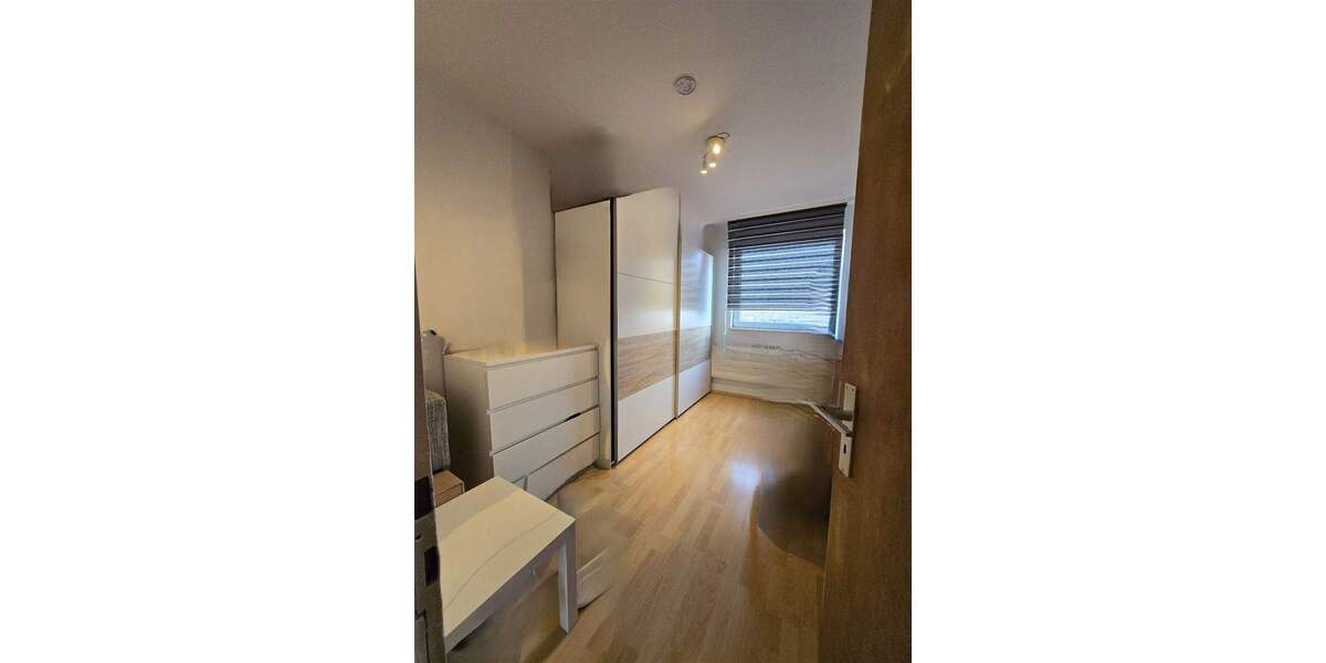 Etagenwohnung Leverkusen Wiesdorf - 4 Zimmer, 86 m&sup2;, 189.000&euro; | Angebot:24406317