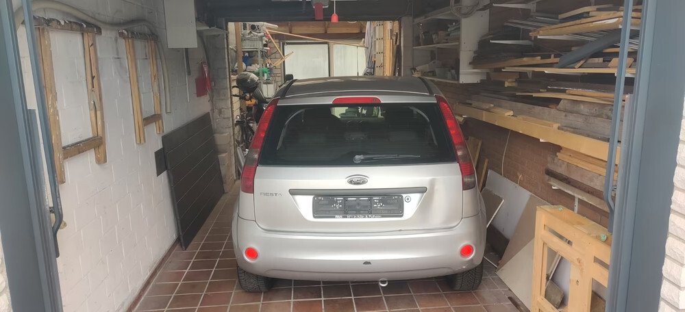 Ford Fiesta V 243.250 km 1.200 € Pulheim 50259