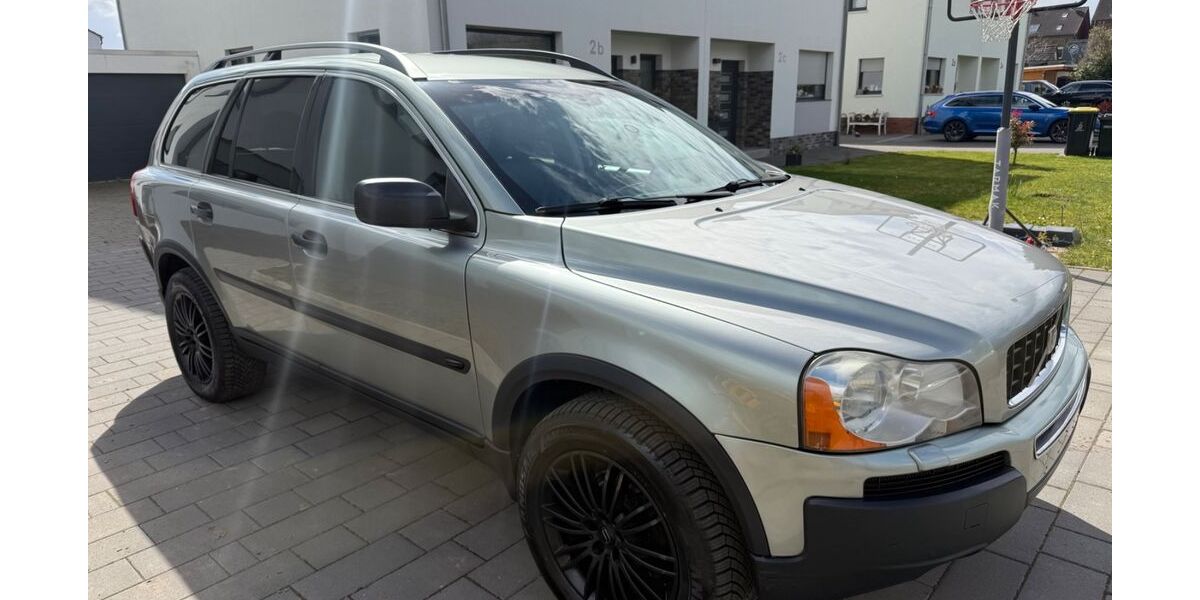 Volvo XC90 330.000 km 3.500 &euro; Bedburg (bei Köln) 50181
