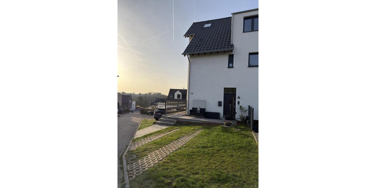 Maisonettenwohnung Solingen Wald - 5 Zimmer, 135 m&sup2;, 1.720&euro; | Angebot:25408715