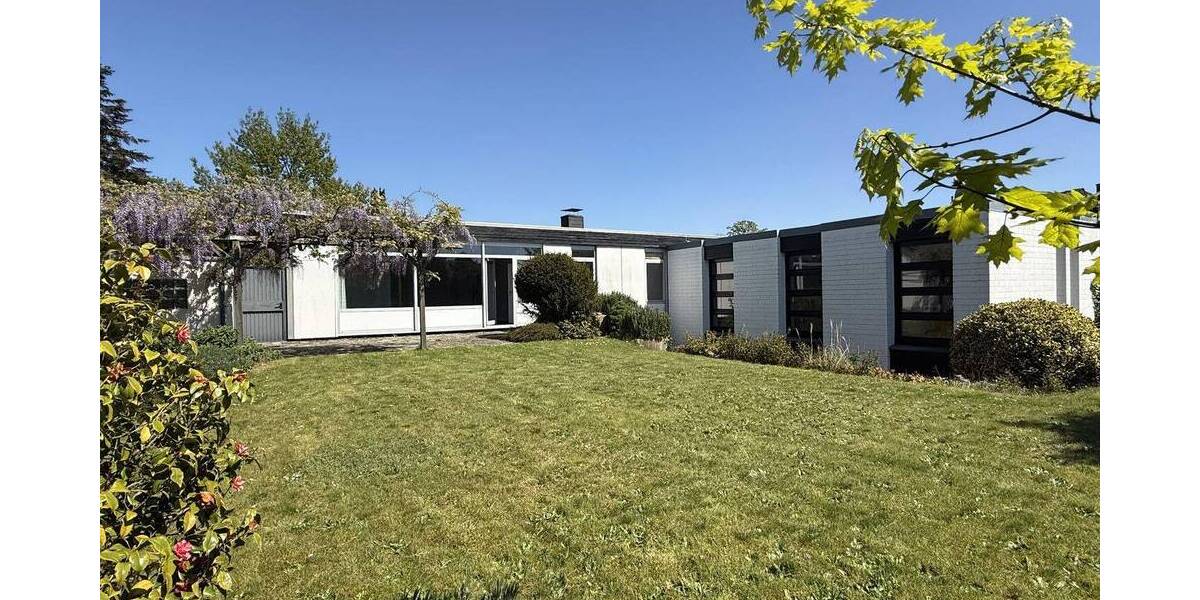 Bungalow Neuss Uedesheim - 9 Zimmer, 253 m&sup2;, 849.000&euro; | Angebot:26596573