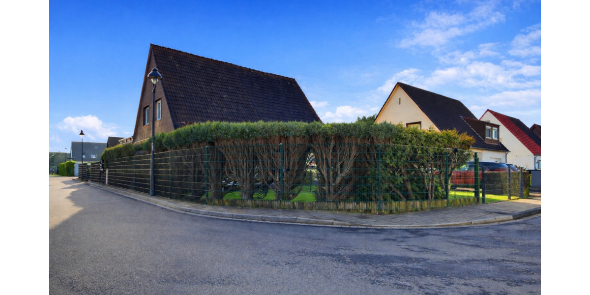 Doppelhaushälfte Düsseldorf Vennhausen - 5 Zimmer, 114 m&sup2;, 300.000&euro; | Angebot:25686662