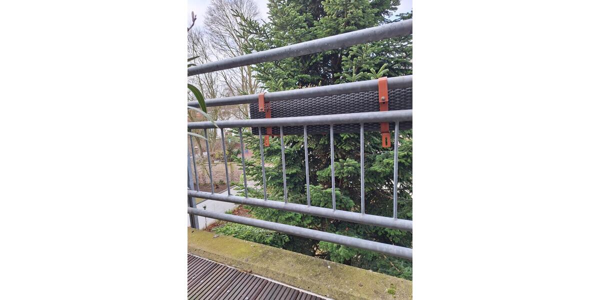 Etagenwohnung Düsseldorf Heerdt - 3 Zimmer, 131 m&sup2;, 1.890&euro; | Angebot:24815825