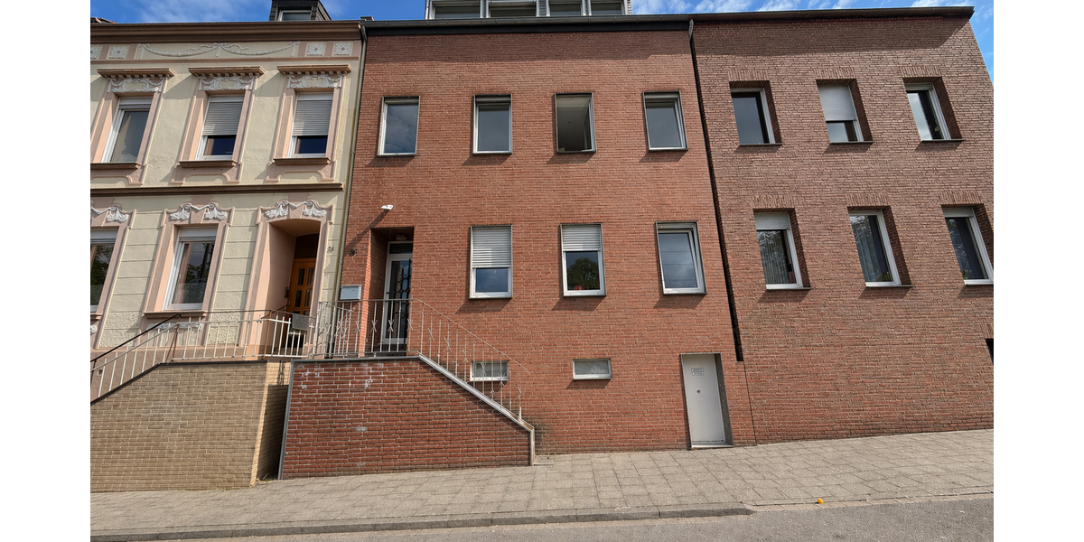 Etagenwohnung Mönchengladbach Ost - 6 Zimmer, 140 m&sup2;, 1.100&euro; | Angebot:26268375