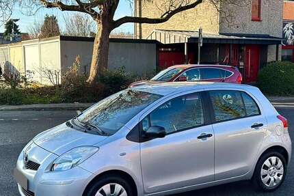 Toyota Yaris 170.000 km 2.750 &euro; Grevenbroich 41515