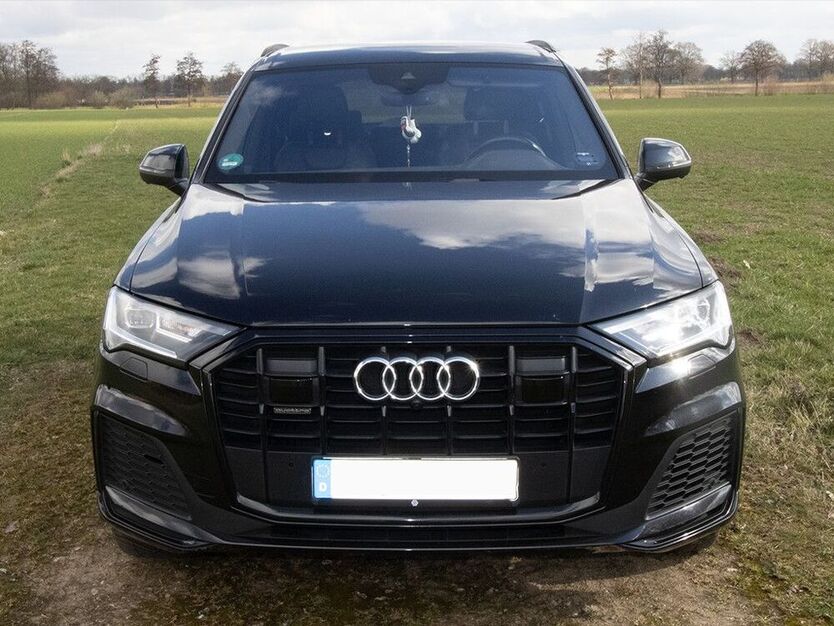 Q7