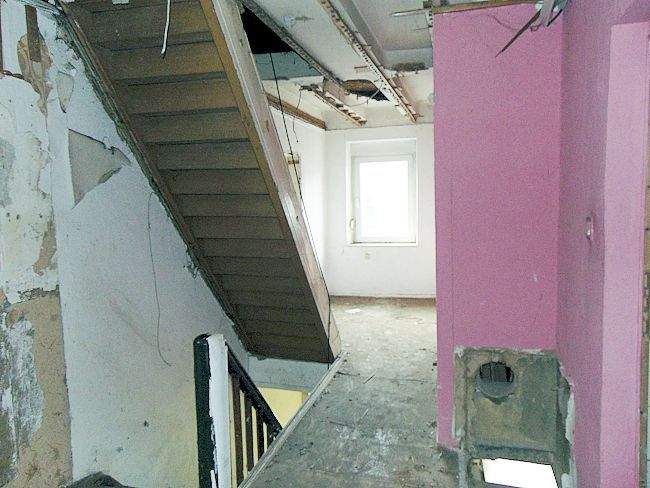 Mehrfamilienhaus, Wohnhaus Bergheim Oberaußem - 5 Zimmer, 160 m&sup2;, 189.000&euro; | Angebot:25276356