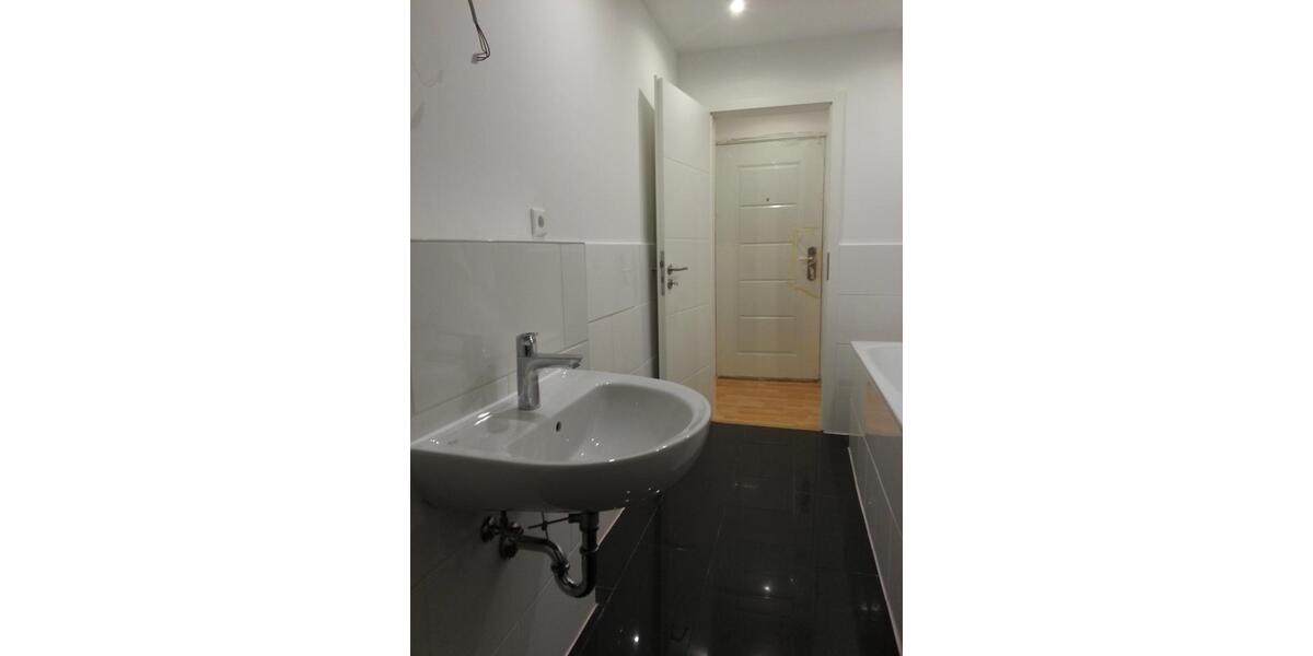 2 Zimmer DG mit BalkonTerrasse ab 01.05.26 zu vermieten! 2 zimmer