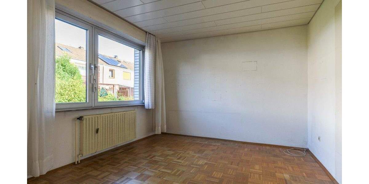 Reihenmittelhaus Leverkusen Steinbüchel - 4 Zimmer, 102 m&sup2;, 390.000&euro; | Angebot:24056766