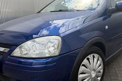 Opel Corsa 131.000 km 2.990 &euro; Viersen 41748