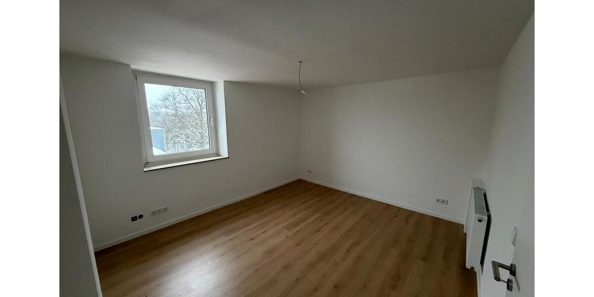 Top kernsanierte 4-Zimmer-Wohnung | 100 m² | 3. Etage 4 zimmer