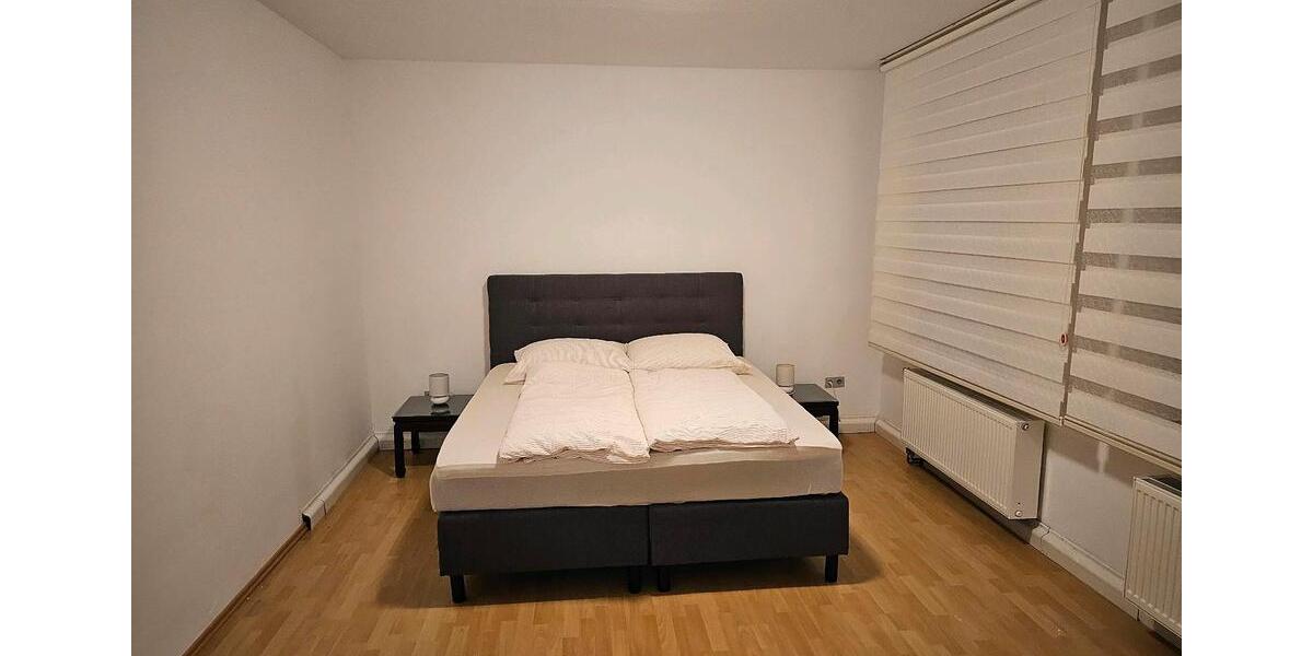 Große helle 3 Zimmer wohnung zum wermiten 1 zimmer