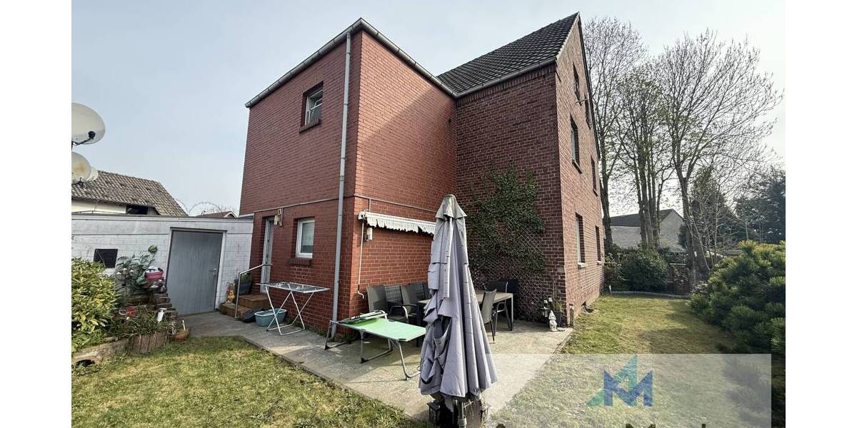 Mehrfamilienhaus, Wohnhaus Mönchengladbach-Kothausen Kothausen - 9 Zimmer, 120 m&sup2;, 275.000&euro; | Angebot:26273896