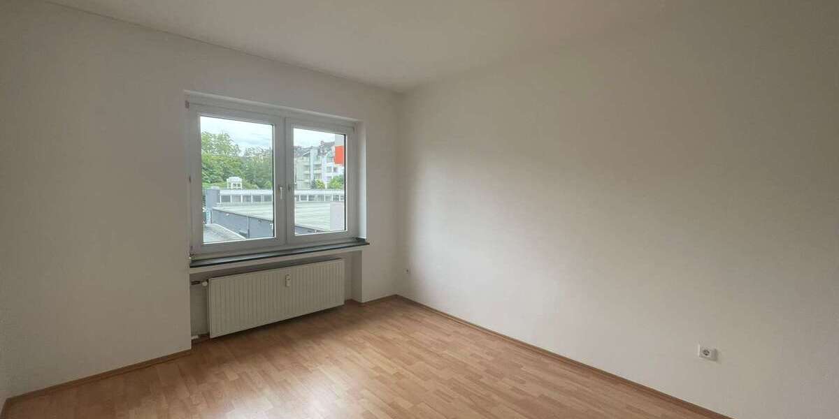 Etagenwohnung Düsseldorf Stadtbezirk 2 - 2 Zimmer, 52 m&sup2;, 720&euro; | Angebot:27030884