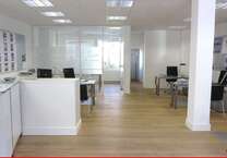 Büro in Düsseldorf 2.850 € 114 m²