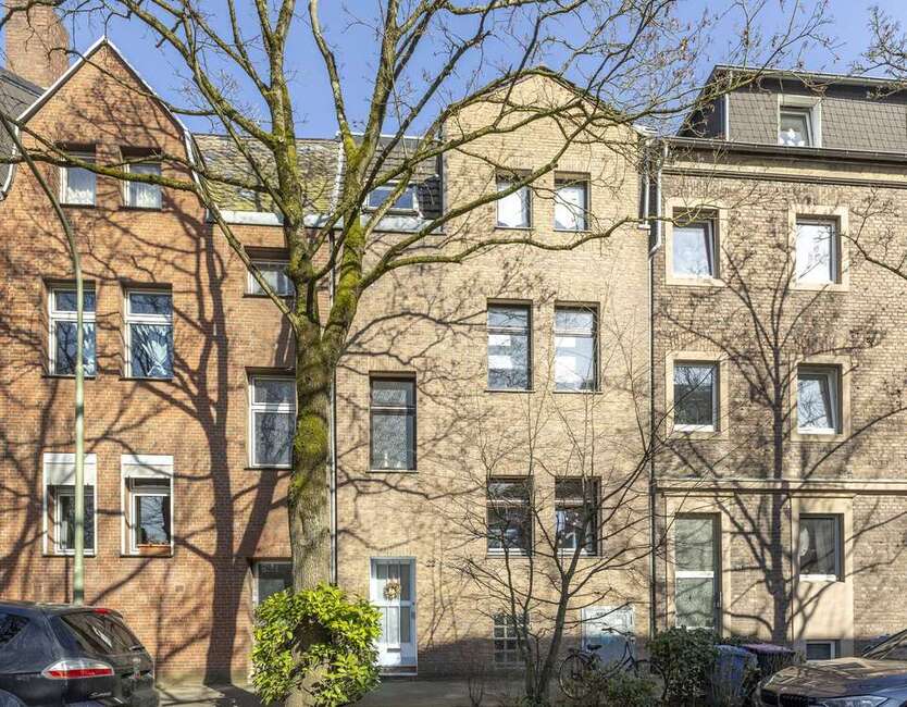 Haus zum Kaufen in Neuss 549.000 € 185.64 m²