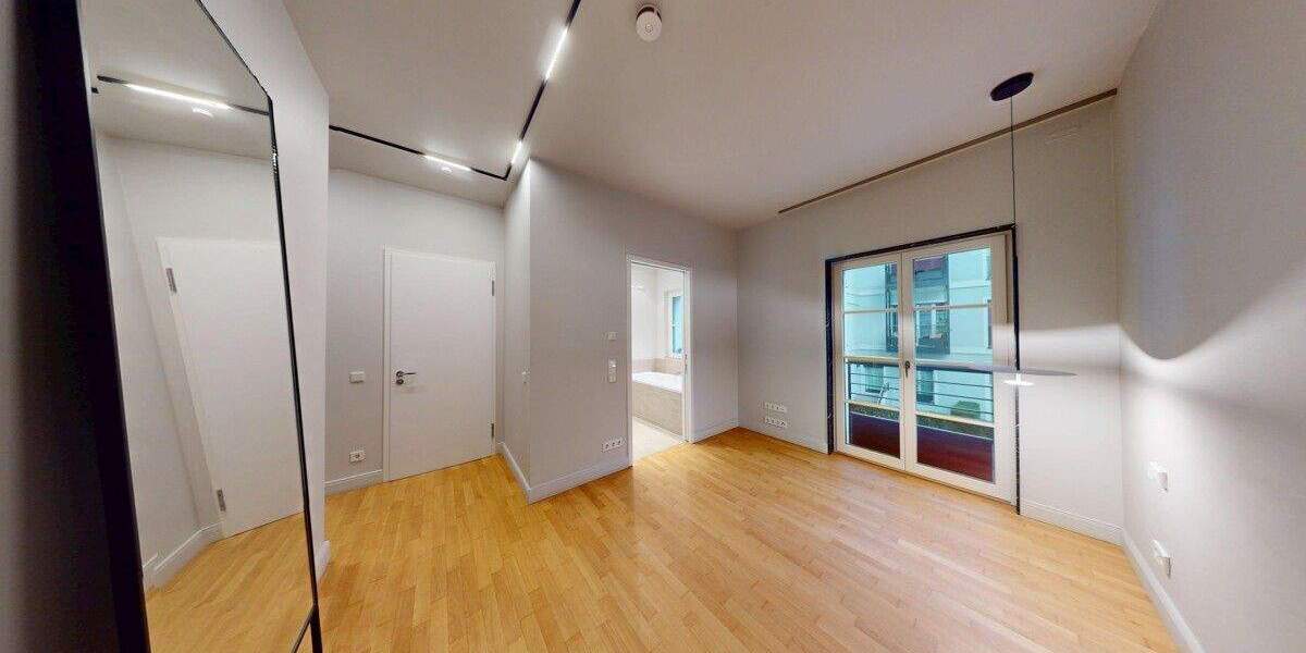 Etagenwohnung Düsseldorf Altstadt - 3 Zimmer, 127 m&sup2;, 3.280&euro; | Angebot:25822309