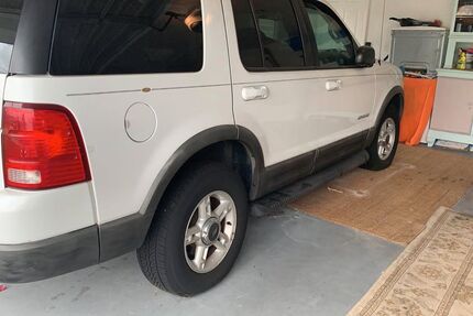 Ford Explorer 295.000 km 5.900 &euro; Mönchengladbach 41189