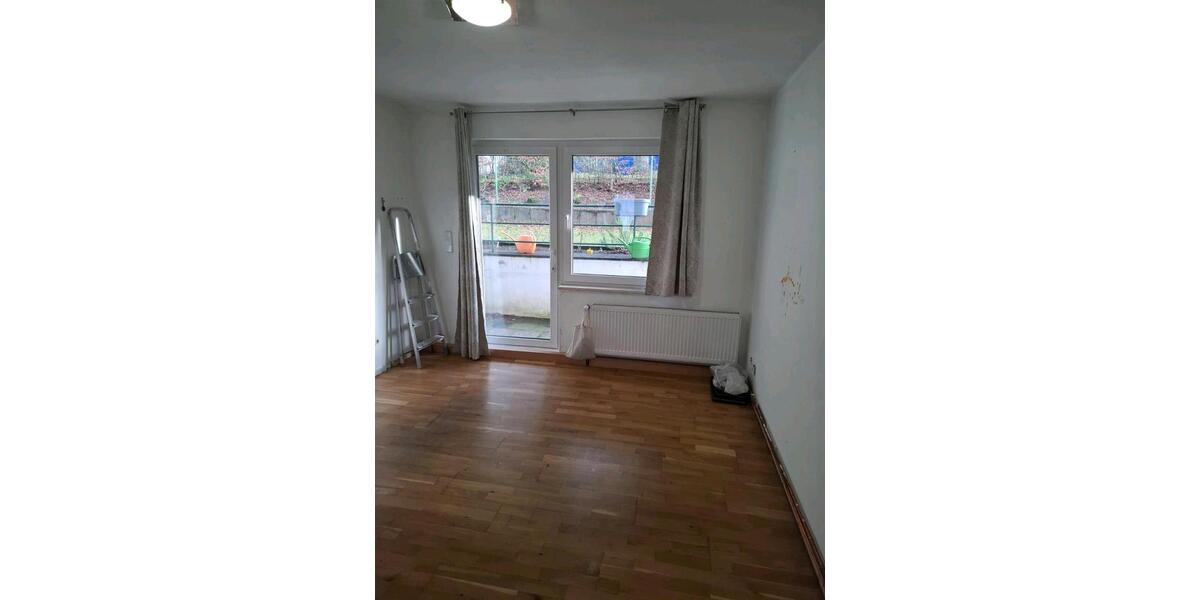 Erdgeschoss Wohnung mit Garten 1790 € VB 4 zimmer