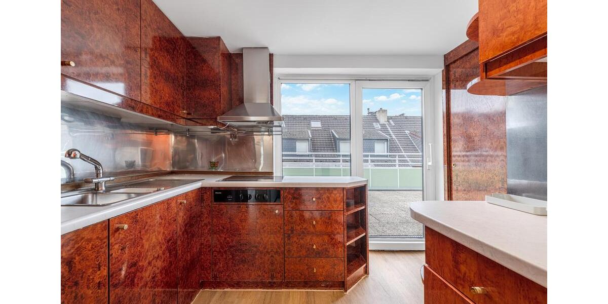 Dachgeschoßwohnung Düsseldorf Derendorf - 2 Zimmer, 95 m&sup2;, 1.615&euro; | Angebot:25790793