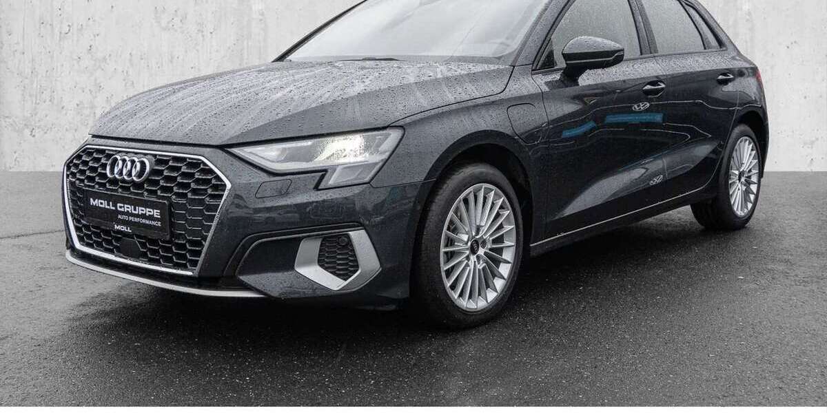 Audi A3 49.923 km 24.970 &euro; Düsseldorf 40474