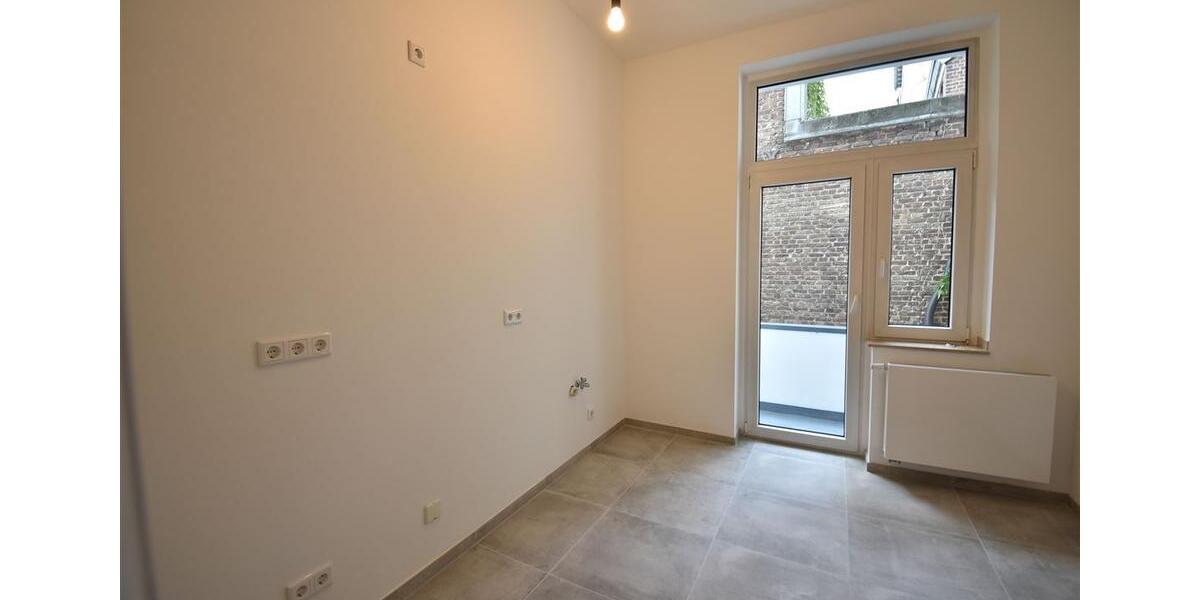 Etagenwohnung Düsseldorf Heerdt - 2 Zimmer, 75 m&sup2;, 1.250&euro; | Angebot:22619460