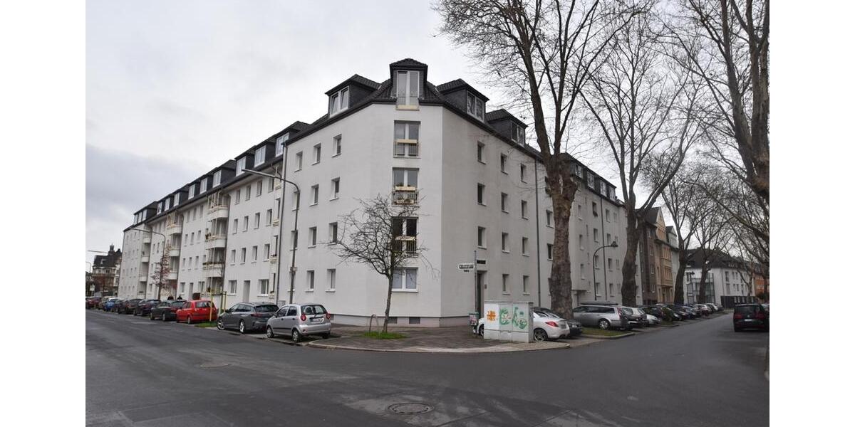 Objekt Nr. 122 - 40597 Düsseldorf Nähe Rathaus 3 Zimmer Wohnung mit Einbauküche 3 zimmer