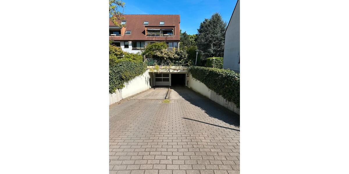 Garagen / Stellplätze Düsseldorf Stadtbezirk 9 - 75&euro; | Angebot:26312243