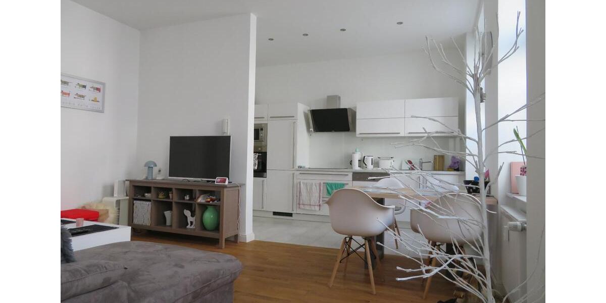 LED - Spots, Einbauküche, Glattputz, Wohnzimmer und Schlafzimmer 2 zimmer