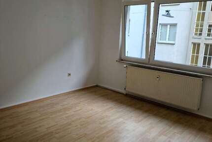 Wohnung zum Mieten in Wuppertal 235 € 31.57 m²