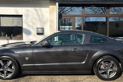 Ford Mustang 44.264 km 23.998 &euro; Korschenbroich 41352