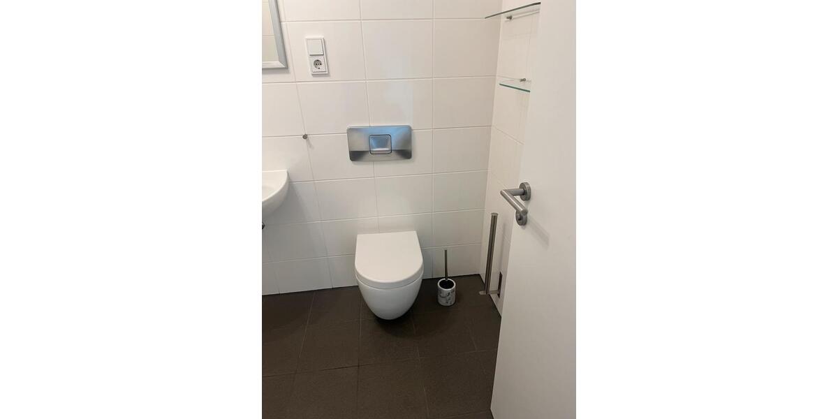 Dachgeschoßwohnung Duisburg Rheinhausen - 1 Zimmer, 85 m&sup2;, 580&euro; | Angebot:26420220