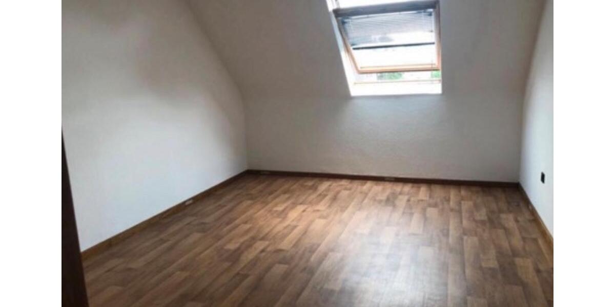 Dachgeschoßwohnung Kaarst - 2 Zimmer, 63 m&sup2;, 770&euro; | Angebot:26389370
