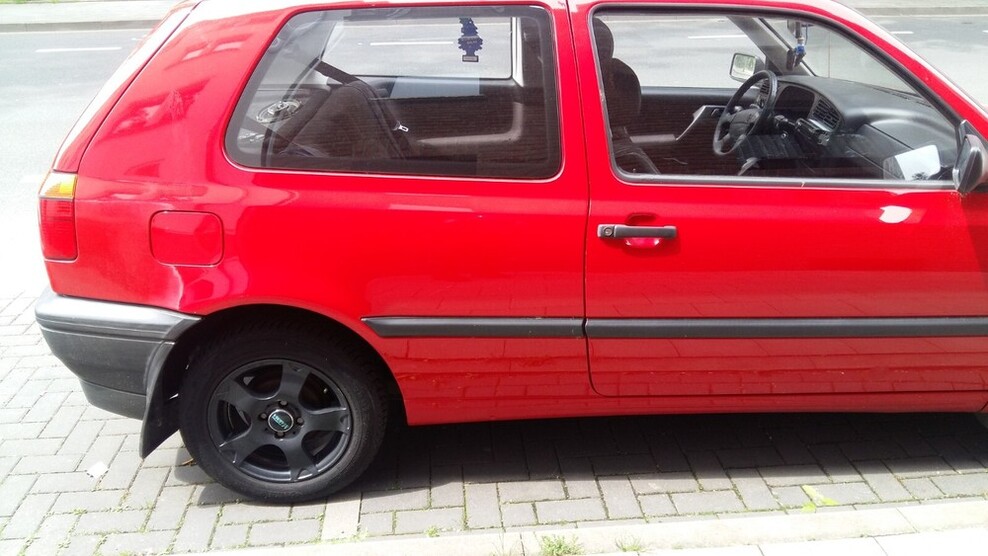 VW Golf 129.800 km 1.800 € Mönchengladbach 41061