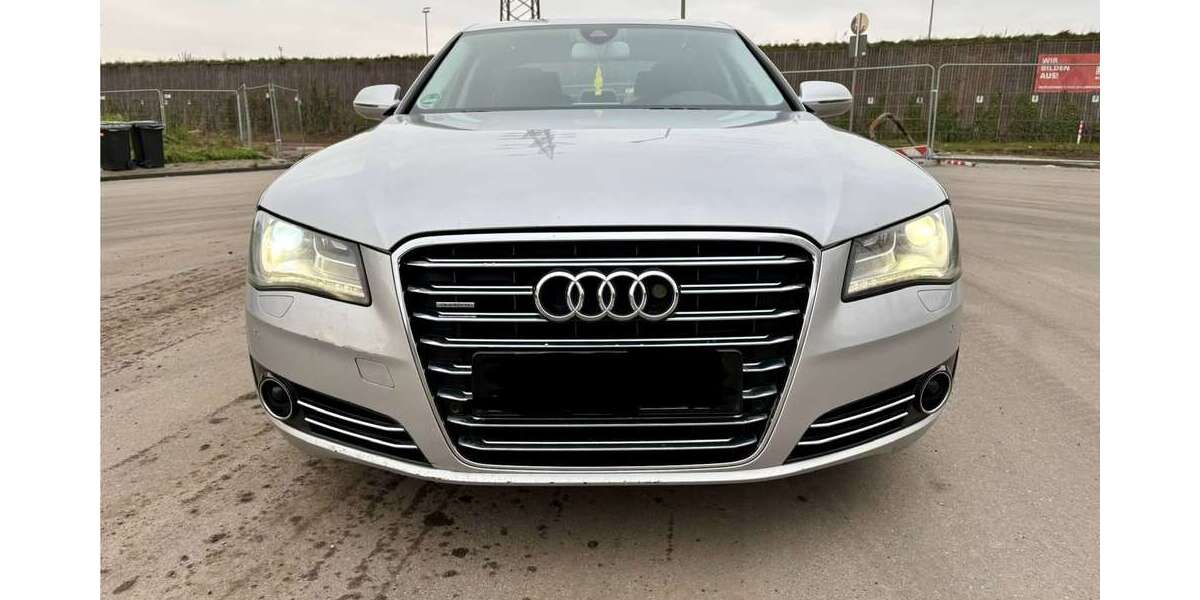 Audi A8 220.000 km 17.000 &euro; duisburg 47179