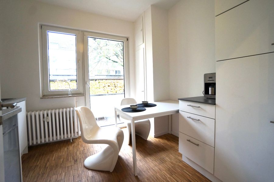 Sehr schöne 3 Zimmer Whg komplett möbliert ! Fußläufig zum HBf ! 3 zimmer