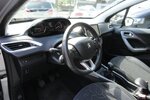 Peugeot 2008 Active 1,2 Klima SHZ PDC Allwetter 60.000 km 8.990 &euro; Neuss 41462