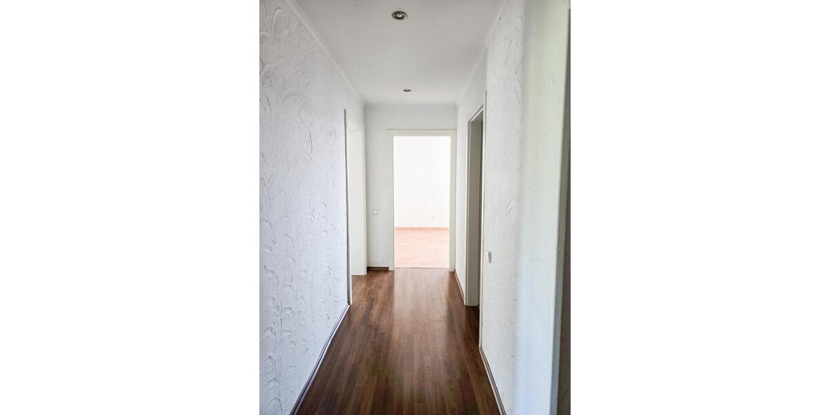 Dachgeschoßwohnung Oberhausen Alt-Oberhausen - 3.5 Zimmer, 82 m&sup2;, 520&euro; | Angebot:26422019