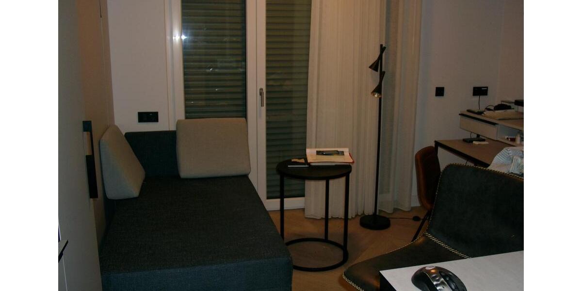 Etagenwohnung Düsseldorf Oberbilk - 1 Zimmer, 20 m&sup2;, 765&euro; | Angebot:25048234