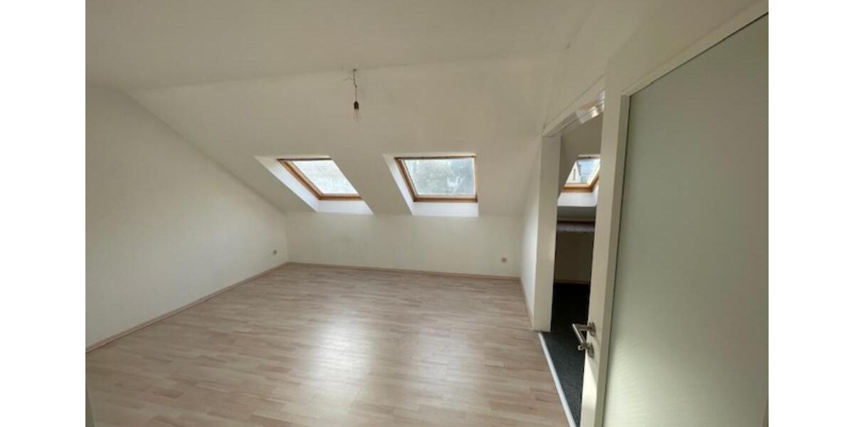 Dachgeschoßwohnung Heiligenhaus - 2 Zimmer, 42 m&sup2;, 410&euro; | Angebot:25418594