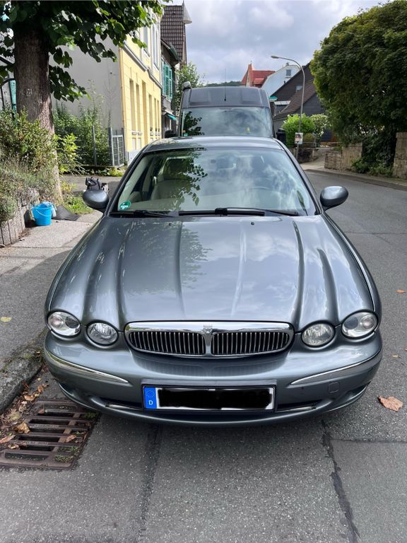 Jaguar X-Type 179.000 km 5.600 € Wuppertal 42399