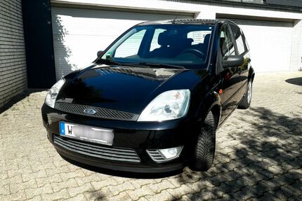 Ford Fiesta 158.000 km 1.999 &euro; Wuppertal 42281