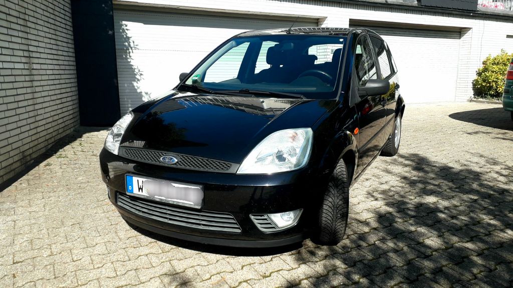 Ford Fiesta 158.000 km 1.999 &euro; Wuppertal 42281
