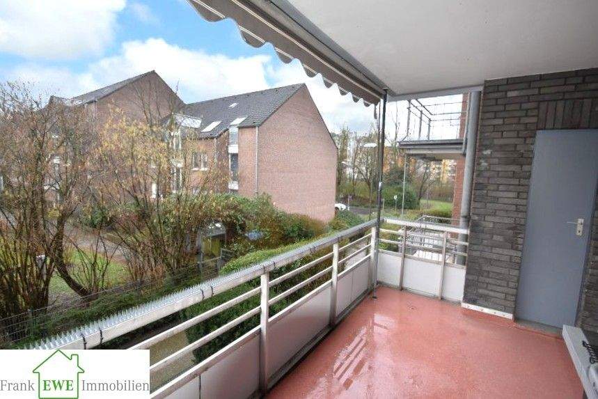 Etagenwohnung Düsseldorf Hassels - 4 Zimmer, 91 m&sup2;, 278.000&euro; | Angebot:25303596