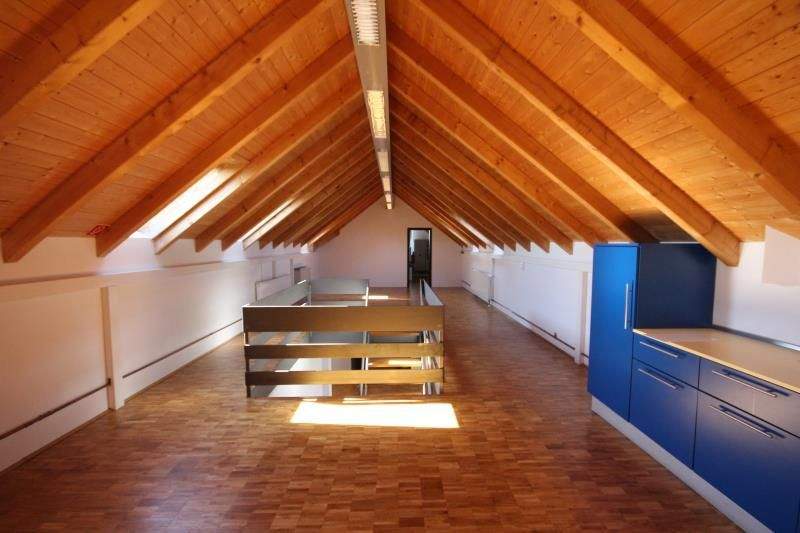Repräsentatives Dachgeschossbüro mit hohem Luftraum, Empore und Aufzug! 5 zimmer