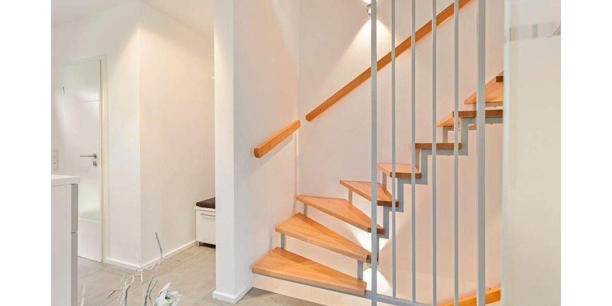 Reihenmittelhaus Düsseldorf Wittlaer - 4 Zimmer, 125 m&sup2;, 2.500&euro; | Angebot:25360670